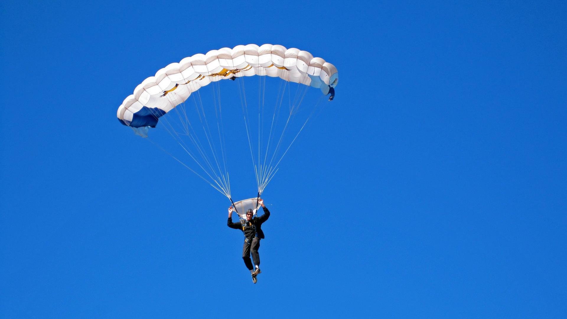 KAIYUNAPP-【“未来会是机器人裁判吗？”】科技变革带来无限想象空间！