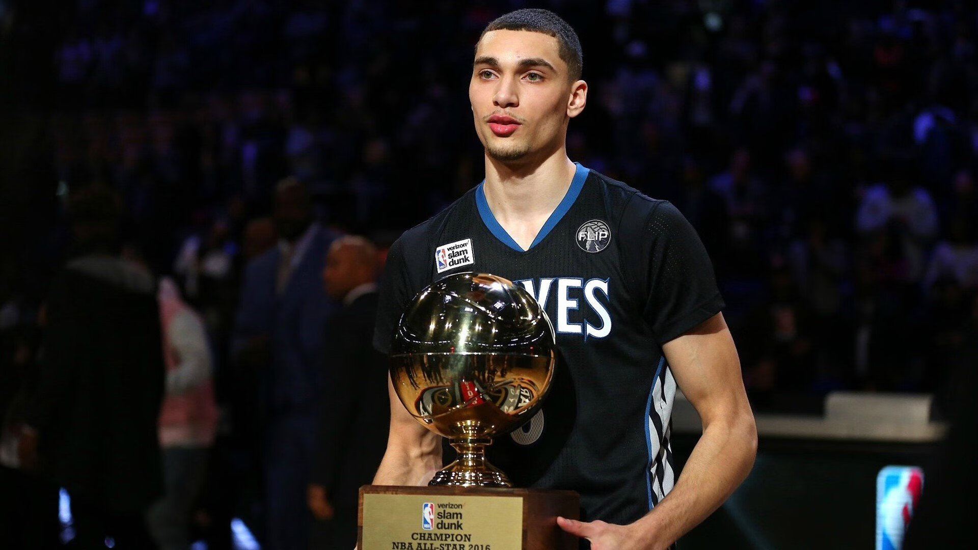 今年联盟助攻榜：最魔幻传球瞬间盘点！